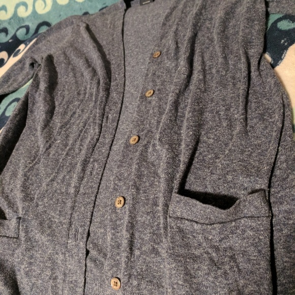 GAP button up cardigan w/pockets - Picture 4 of 5